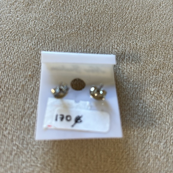 NWOT | Cluster of grapes stud earrings - Picture 7 of 9